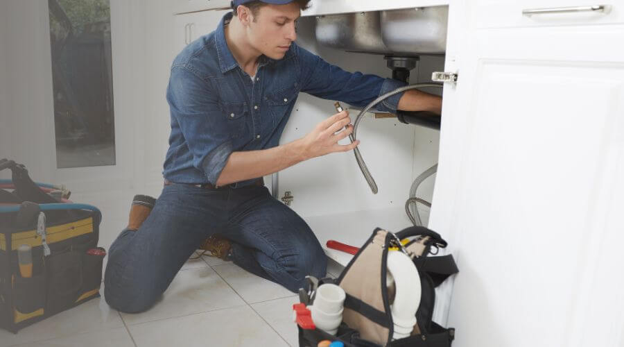 Local tankless water heater installation in Minco, OK